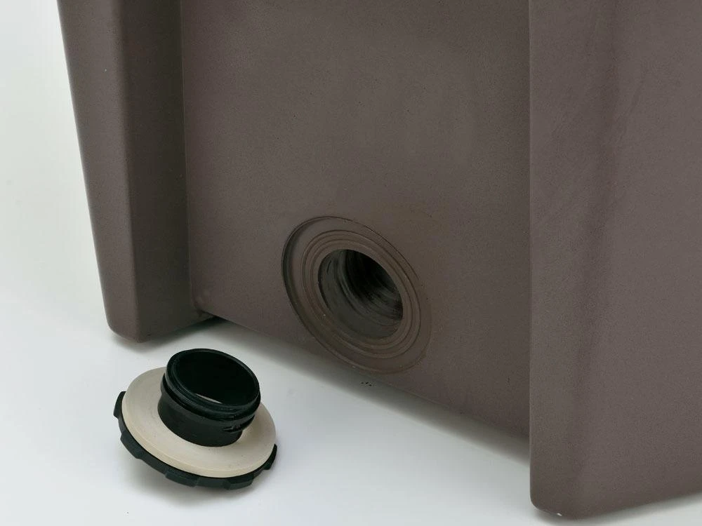 Snow Peak Hard Rock Cooler 40QT 4 Snow Peak Hard Rock Cooler 40QT - Image 2