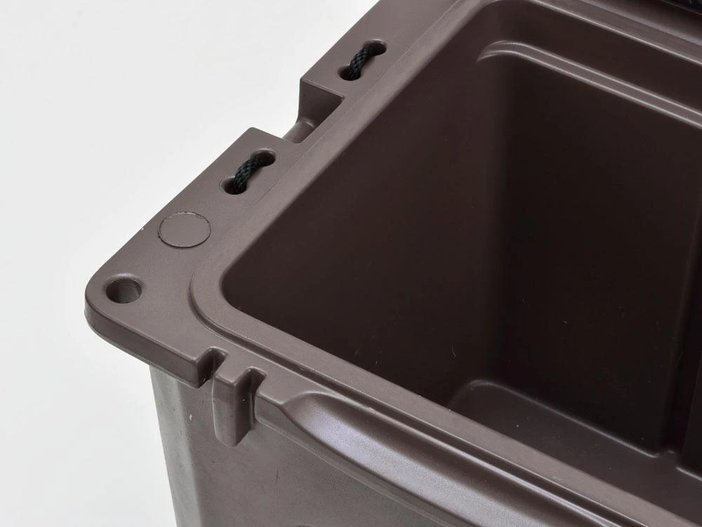 Snow Peak Hard Rock Cooler 75qt 5 Snow Peak Hard Rock Cooler 75qt - Image 3