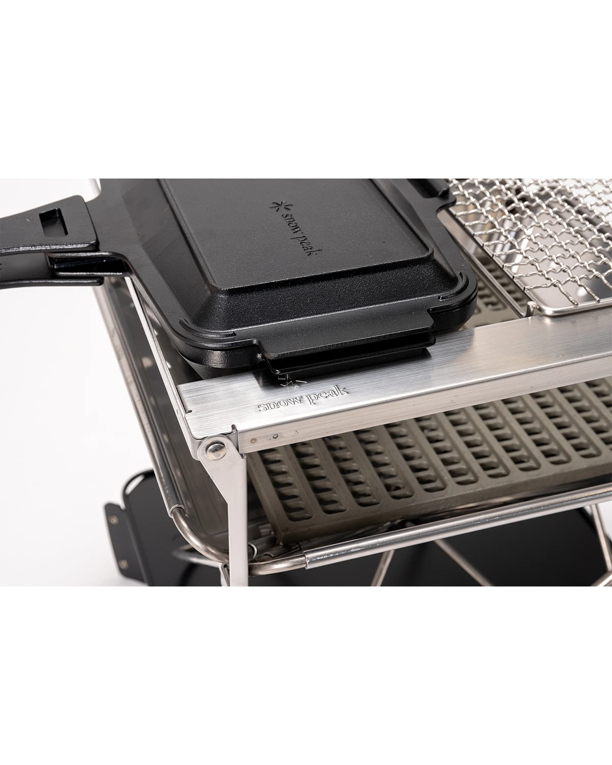 Snow Peak Cast Iron Sandwich Skillet 16 Snow Peak Cast Iron Sandwich Skillet - Image 14